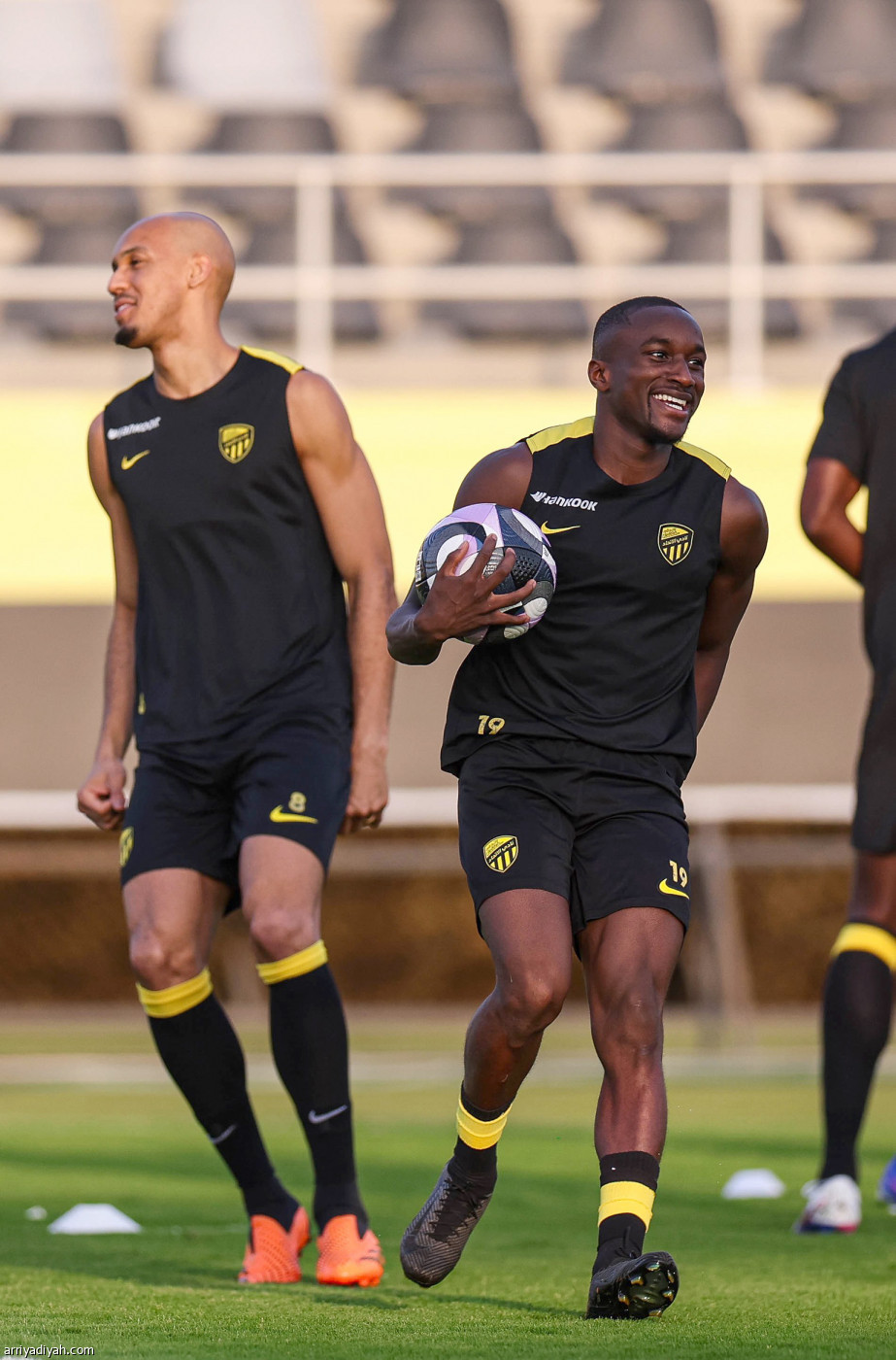 تدريب ومغادرة